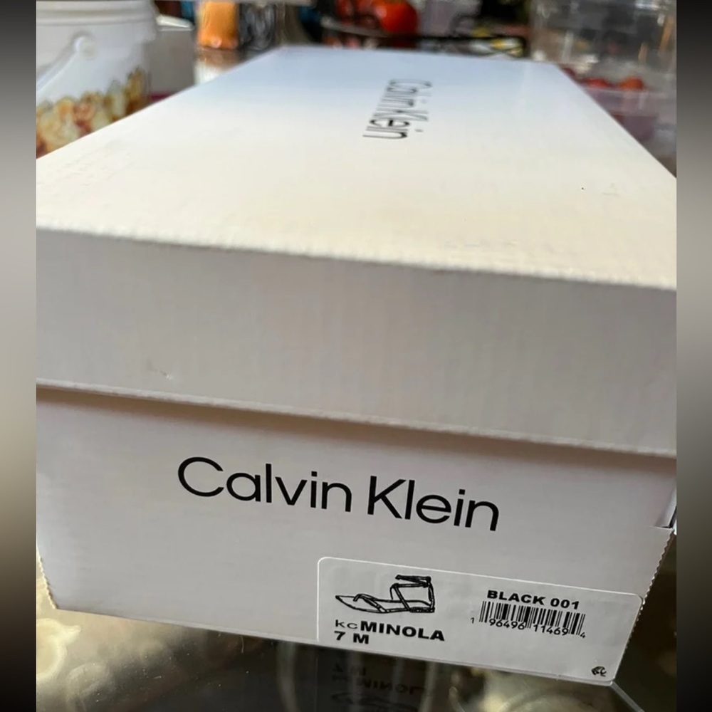 Calvin Klein strappy sandals - Picture 7 of 8